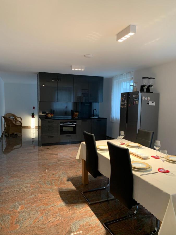 Mosaikhaus Smart Home Würselen Εξωτερικό φωτογραφία
