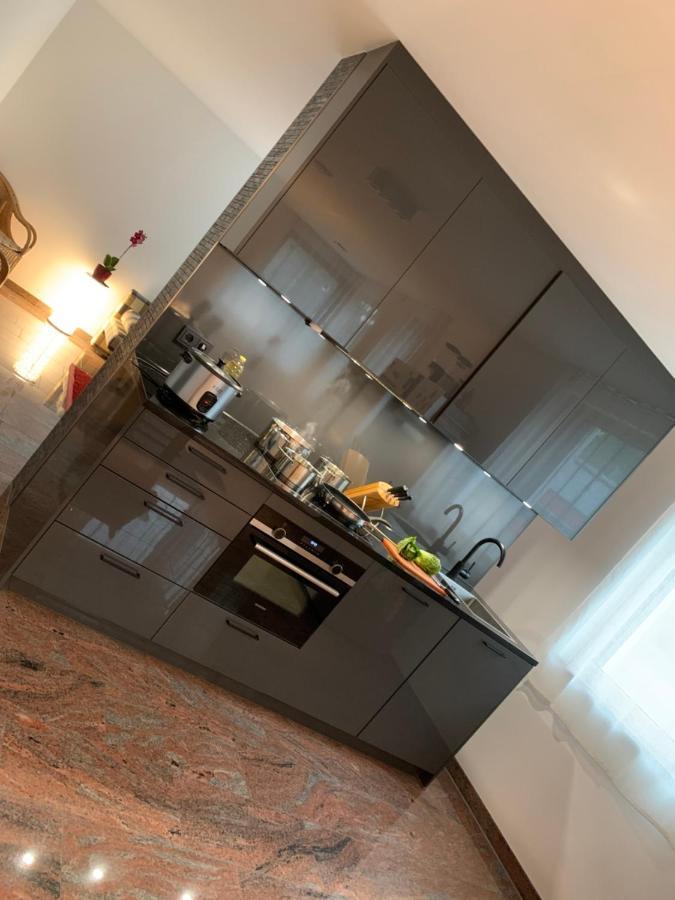 Mosaikhaus Smart Home Würselen Εξωτερικό φωτογραφία
