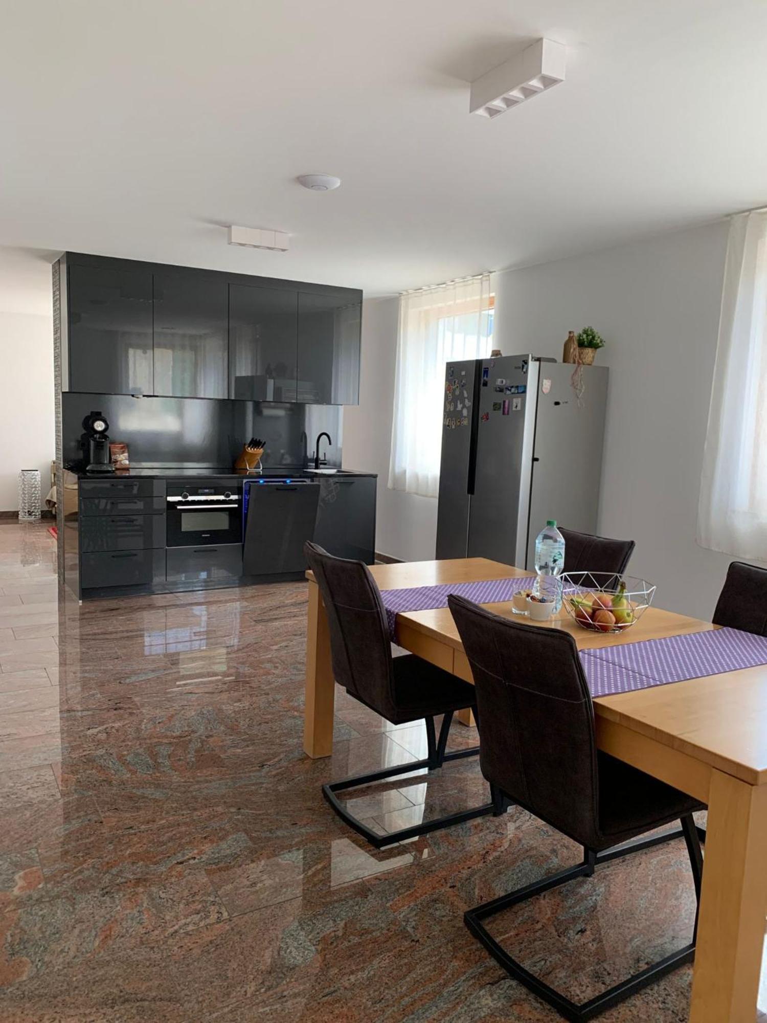 Mosaikhaus Smart Home Würselen Εξωτερικό φωτογραφία