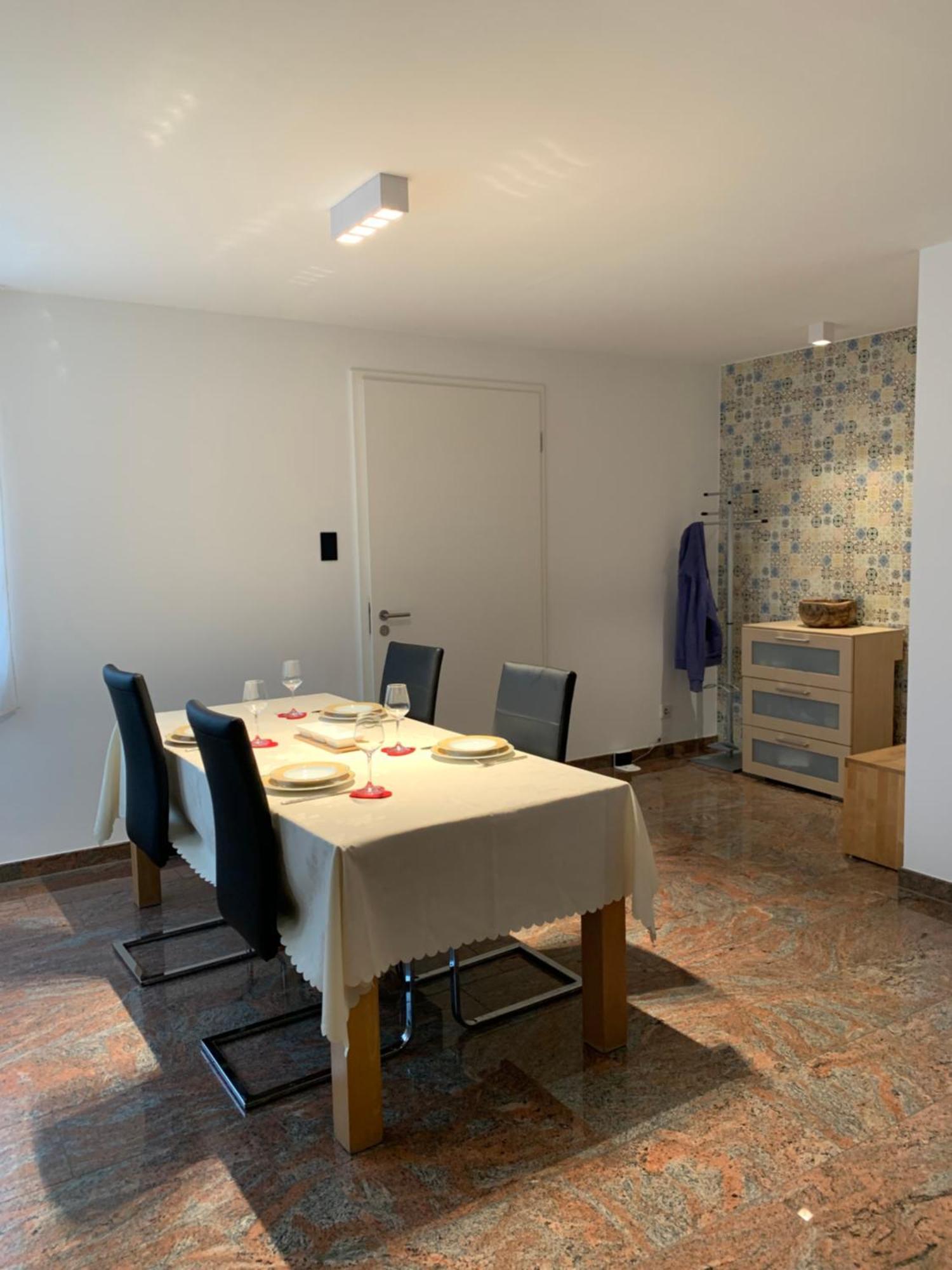 Mosaikhaus Smart Home Würselen Εξωτερικό φωτογραφία
